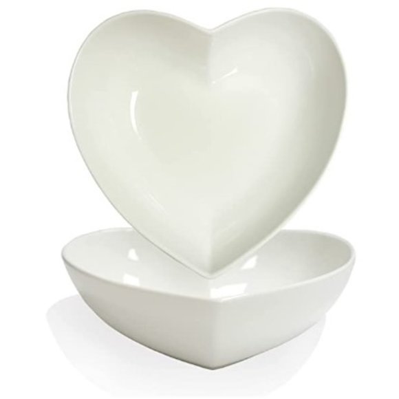 FLORWOD Dining 2 Pc 8 Porcelain Heart Shaped Plates Large Heart
